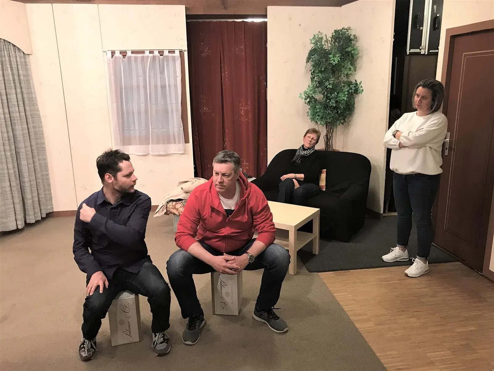Die Premiere muss warten