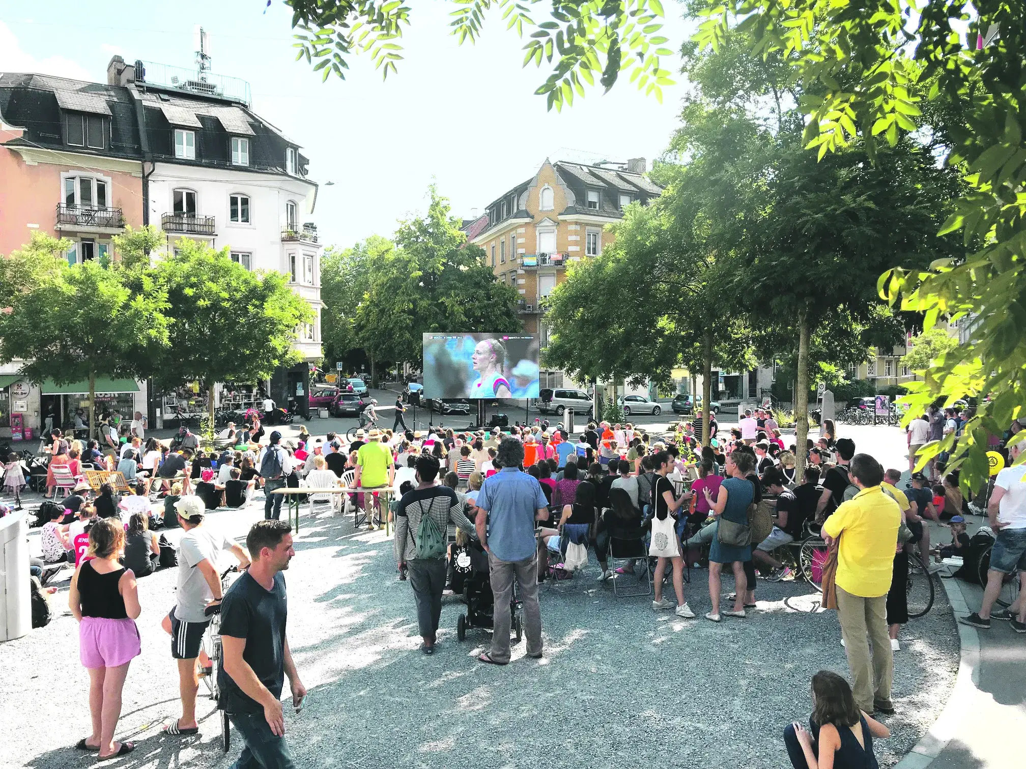 Public Viewing auf dem Röschi