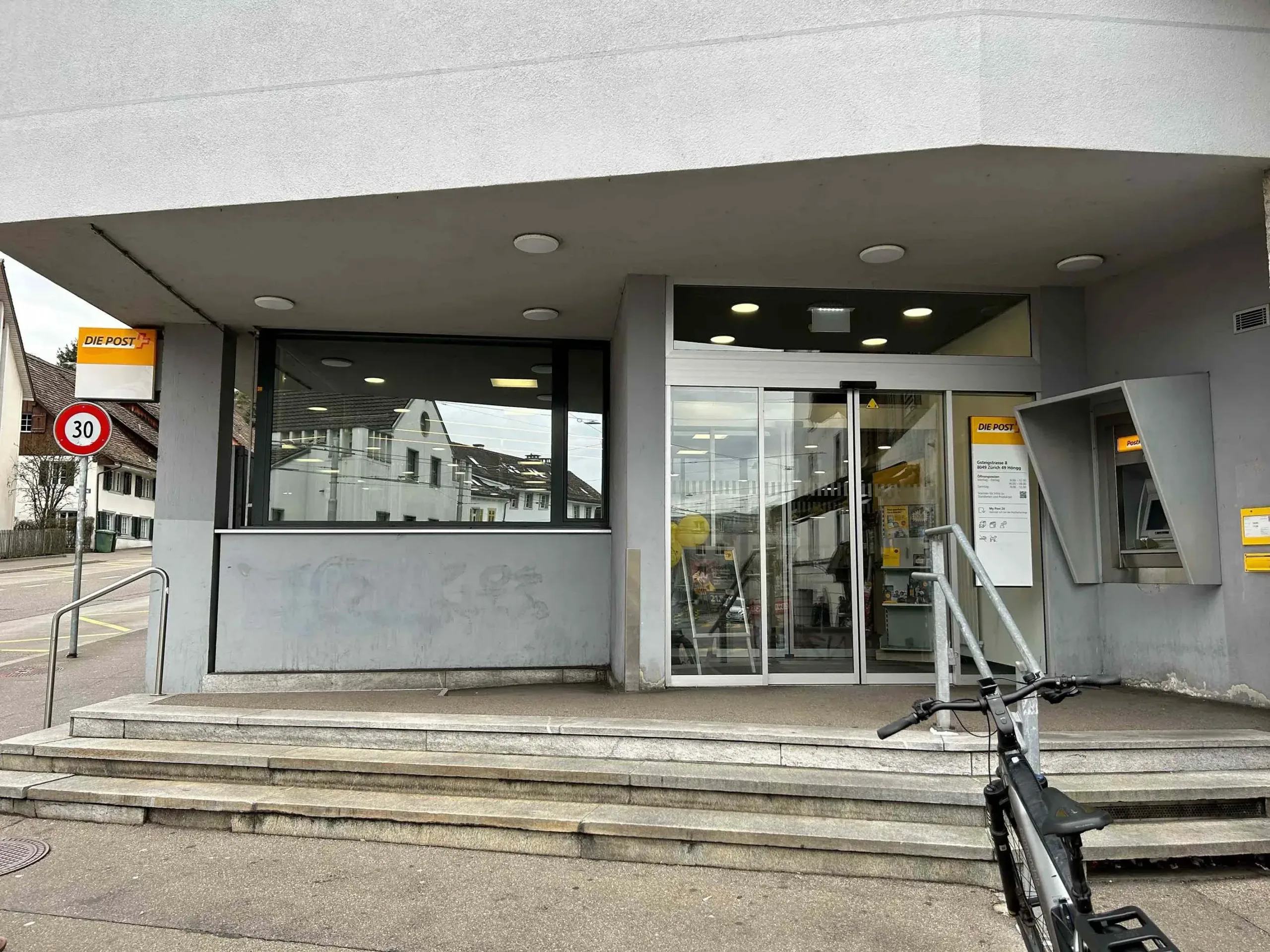 Raubüberfall auf Höngger Postfiliale