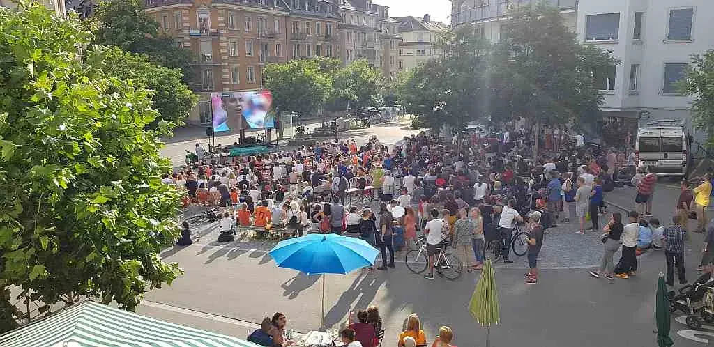 Fussballfieber auf dem Röschibachplatz