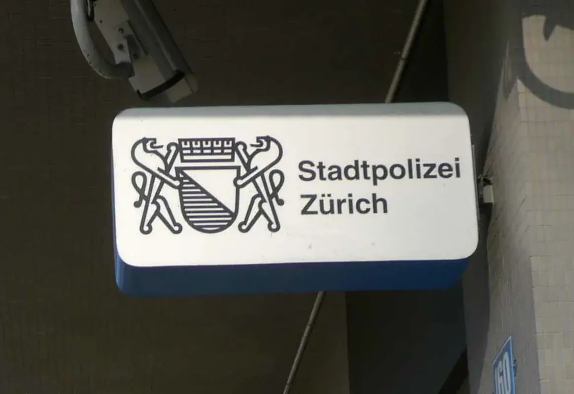 E-Bike-Fahrer nach Kollision schwer verletzt