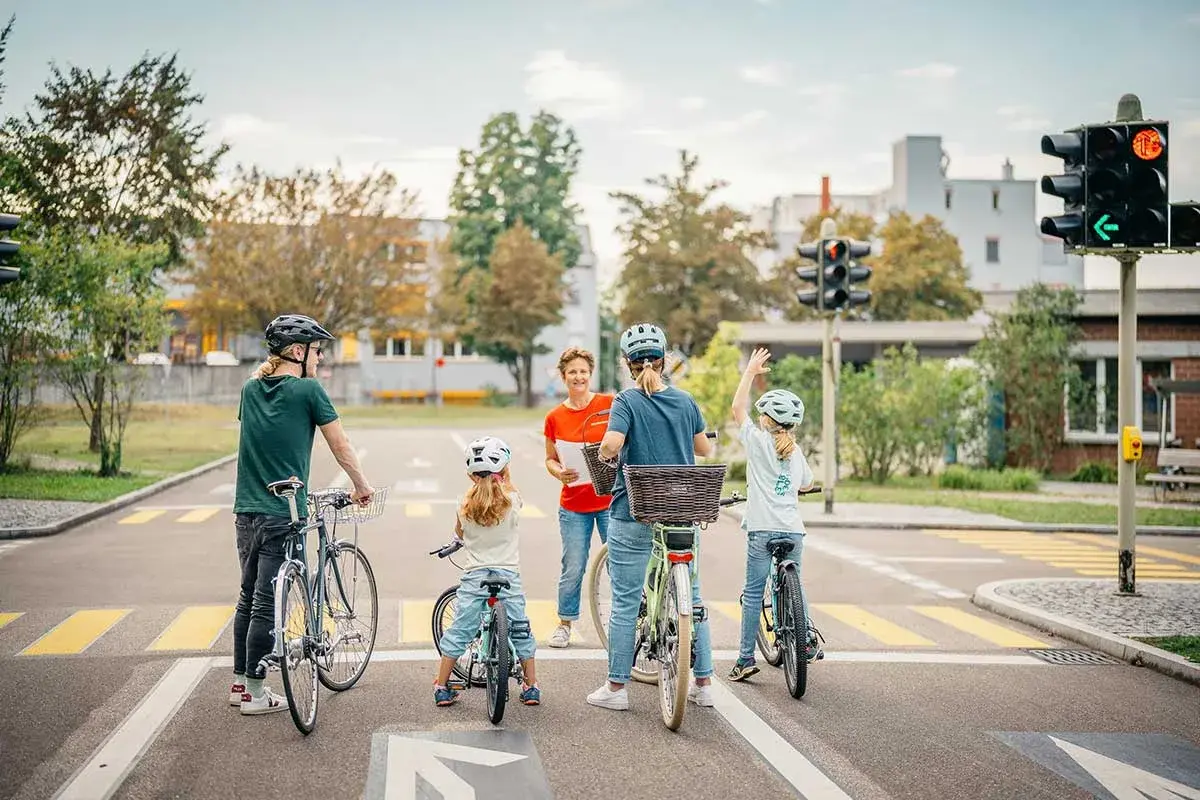 Sicher im Sattel: Velofahrkurse in der Stadt Zürich